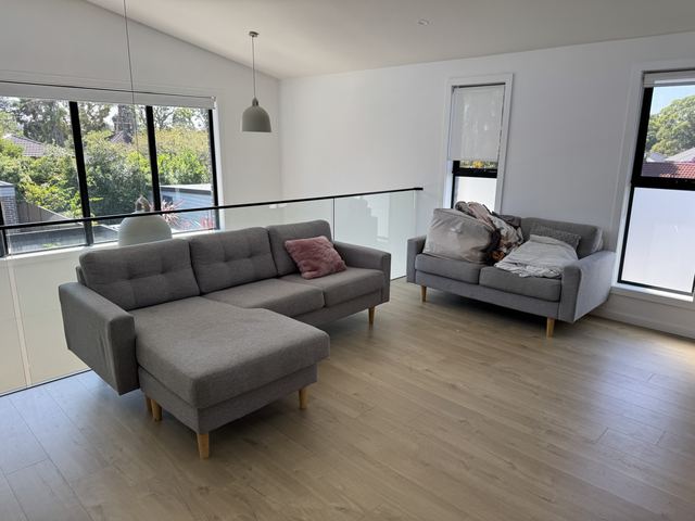The same lounge from the other side.